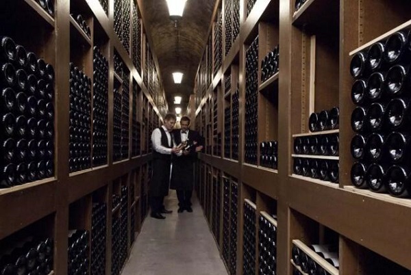 细数世界最传奇的11个酒窖