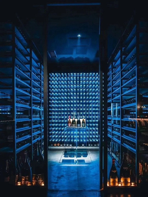 ��ֵ֮�⣬Ӳ��ʵ��ͬ�����ڡ�5cm�Ӻ��ǿ��������������ͨ������10���������е�Ƥ����Ҳ���赣��;